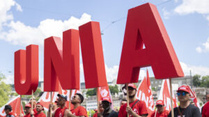 Unia-Delegierte feiern an Kongress Gewerkschaftsjubiläum