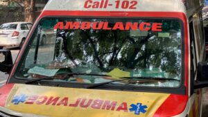 Mindestens 20 Tote nach Busunfall in Indien