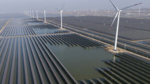 Rekord bei erneuerbaren Energien – Ausbau reicht aber nicht