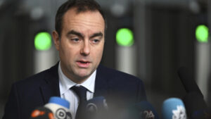 Frankreichs Premier Lecornu: Aus Pflichtgefühl zurückgekehrt