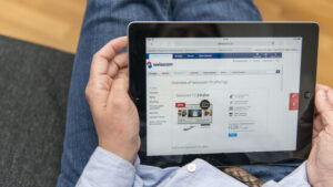 Trotz Misstrauen gegenüber der Datensicherheit weniger Schutz