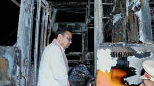 Im Bus verbrannt: 20 Tote bei Verkehrsunglück in Indien