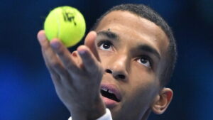 Auger-Aliassime nach Sieg gegen Zverev im Halbfinal