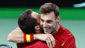 Auch Spanien in den Halbfinals