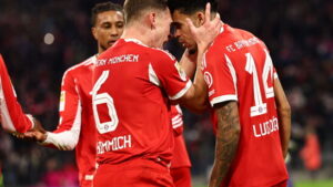 Bayern siegen dank zwei Toren in der Nachspielzeit