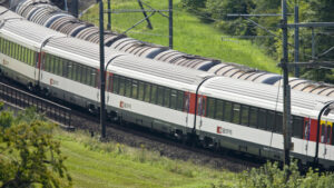 SBB prüfen Züge für mehrere Millionen Franken auf Asbest