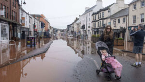 Überschwemmungen nach Sturm in Wales