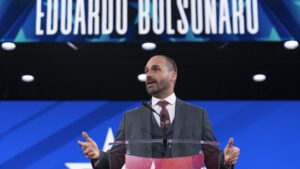 Sohn von Brasiliens Ex-Präsident Bolsonaro droht Strafverfahren