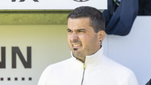 Der Leader geht beim Schlusslicht unter