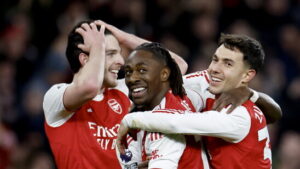 Arsenal baut Tabellenführung mit Derbysieg aus