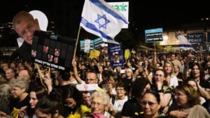 Israel: Überlebende Geiseln fordern Rückgabe restlicher Leichen