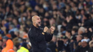 Guardiola feiert einen Sieg im Jubiläumsspiel