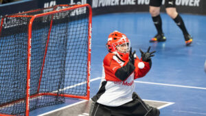 Wie die Schweizer Gold-Heldinnen ihren Trainer korrigierten