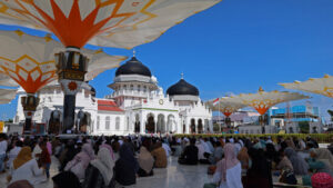 Menschen in Asien gedenken der Tsunami-Opfer von 2004
