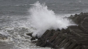Japan warnt nach Erdbeben vor Tsunami