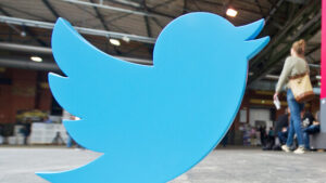 Musk streitet sich mit Start-up um Twitter-Name