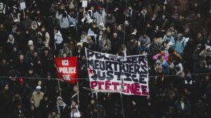 Hunderte demonstrieren in Lausanne gegen Polizeigewalt