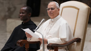 Papst mahnt bessere Priesterausbildung und Einheit der Kurie an