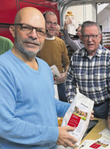 Grittibänz-Aktion von Kiwanis zugunsten des SRK