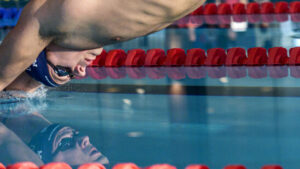 Noé Ponti visiert erneut das Delfin-Triple an