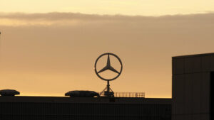 Mercedes steigt mit chinesischem Partner ins Robotaxi-Geschäft ein
