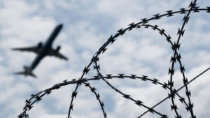 Deutschland schiebt erstmals nach Bürgerkrieg Syrer ab