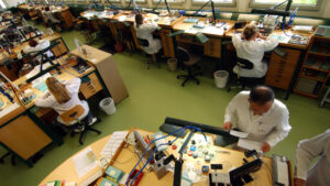 Uhrenindustrie verzeichnet ersten Beschäftigten-Rückgang seit Covid