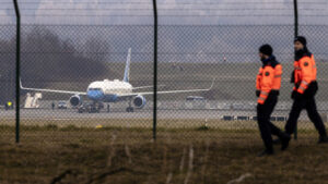 US-Präsident Donald Trump besteigt «Air Force One» in Zürich