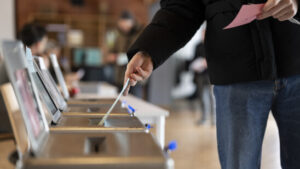 Individualbesteuerung und Bargeld-Initiative finden Gehör