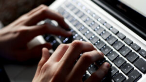 KI birgt laut Allianz grosse Gefahr für Unternehmen