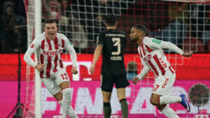 Köln zittert sich zum Heimsieg