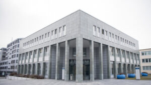 Mann steht für Schüsse auf dem Zuger Landsgemeindeplatz vor Gericht