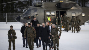 Bundesrat Pfister informiert sich über Luftraumsicherheit am WEF