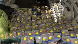 Lieferwagen mit halber Tonne Olivenöl an Grenze angehalten