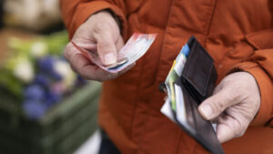 Verantwortliche der Bargeld-Initiative starten Abstimmungskampagne