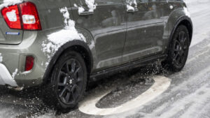 Zahlreiche Menschen verunfallen wegen Wintereinbruch in der Schweiz