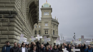 Initiantinnen und Initianten starten Kampagne für einen Klimafonds