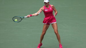 Masarova behauptet sich in drei Sätzen