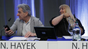 Swatch-Aktionär Wood kandidiert erneut für Verwaltungsrat