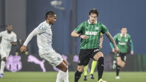 Akanji trifft erstmals in der Serie A