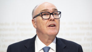 Pfister muss Schweizer Mini-Militärausgaben in München erklären