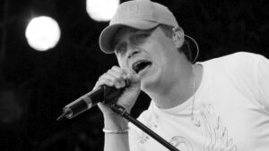 Frontmann von 3 Doors Down: Brad Arnold gestorben