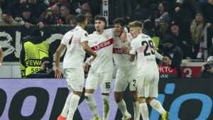 Stuttgart siegt dank spätem Tor