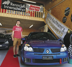 Buchprojekt porträtiert Schwyzer Motorsportler